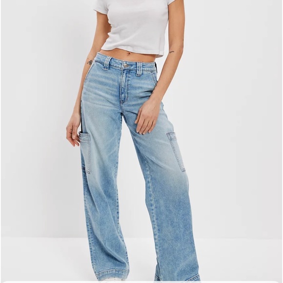 American Eagle Outfitters Denim - AE Dreamy Drape Stretch Super High-Waisted Cargo Baggy Wide-Leg Jean Size 4